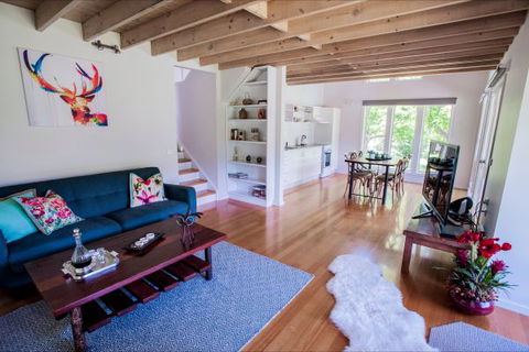 Abby's Cottages - Holiday Sunshine Coast 9