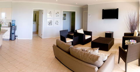 Loxley On Bellbird Hill - Sunshine Coast Tourism 3