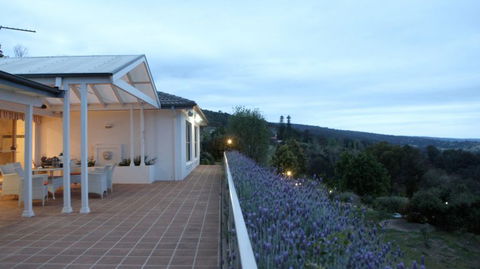 Loxley On Bellbird Hill - Sunshine Coast Tourism 9