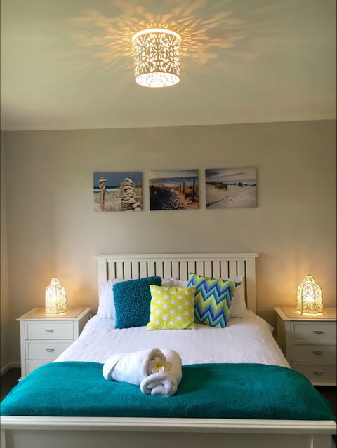 Adore 6 Villa - Holiday Sunshine Coast 1