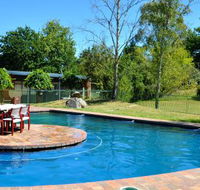 Alpine Inn - Holiday Sunshine Coast