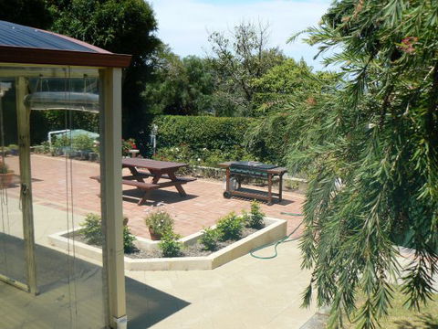 Albany View Street Lodge Bed And Breakfast And Art Studio - Holiday Sunshine Coast 4