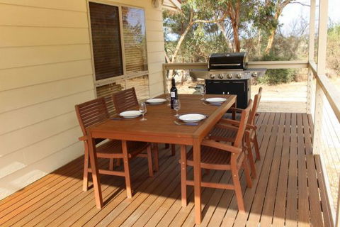 Allusion Cottages - Holiday Sunshine Coast 1