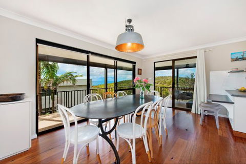 Apricari - Holiday Sunshine Coast 5