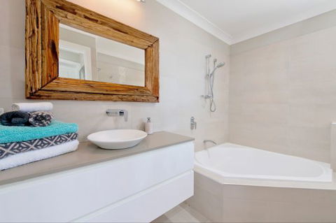 Apricari - Holiday Sunshine Coast 8