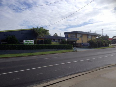 Arkana Motel - Holiday Sunshine Coast 0