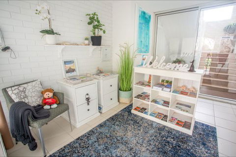 Arlingtons Accommodation - Holiday Sunshine Coast 0