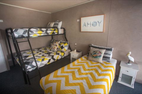 Arlingtons Accommodation - Holiday Sunshine Coast 3