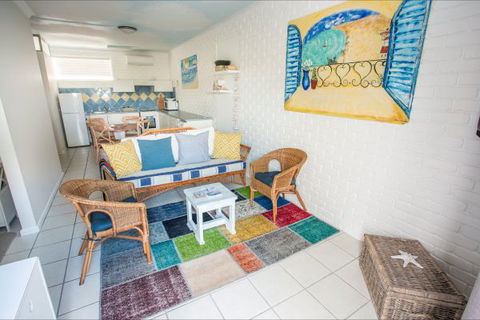Arlingtons Accommodation - Holiday Sunshine Coast 9
