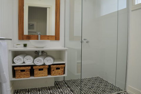 Atlantic Geelong - Sunshine Coast Tourism 3