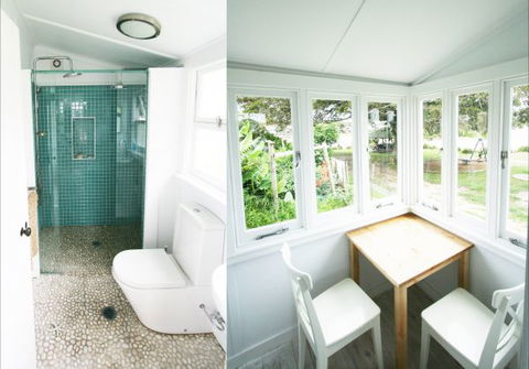 Aurora Beachfront Cottage - Holiday Sunshine Coast 5