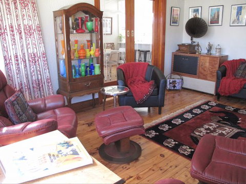 B&B Wodonga - Art Deco Accommodation - Sunshine Coast Tourism 6