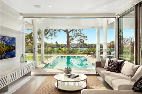 Balmoral Beach View - Sunshine Coast Tourism 1