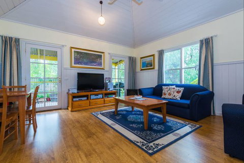 Bendigo Cottages Bed And Breakfast - Sunshine Coast Tourism 1