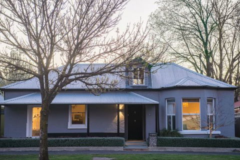 Byng Street Cottage - Sunshine Coast Tourism 0