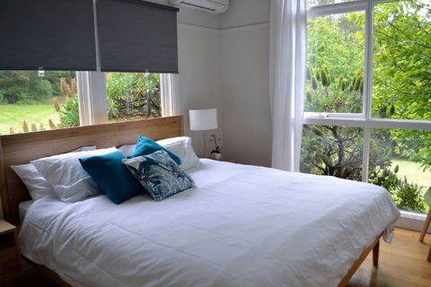 Cape Cottages - Sunshine Coast Tourism 8