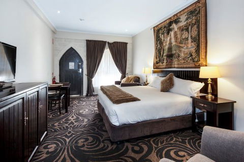 Castle Suites - Kryal Castle - Sunshine Coast Tourism 0