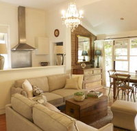 Cadogan Central Luxury - Sunshine Coast Tourism