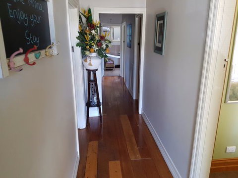 Calbung Stays Ballarat - Sunshine Coast Tourism 2
