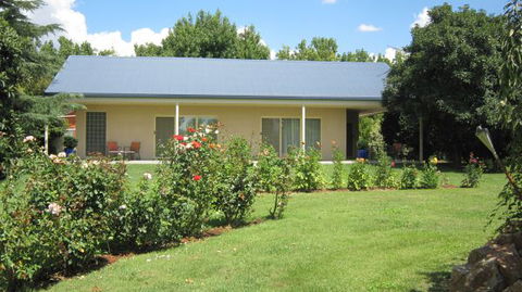 Cottonwoods Accommodation - Sunshine Coast Tourism 0