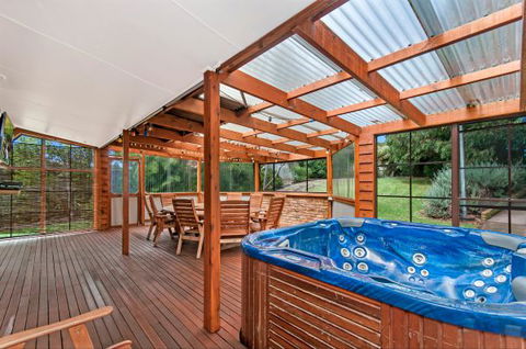 Cooks Retreat Warrnambool - Holiday Sunshine Coast 5
