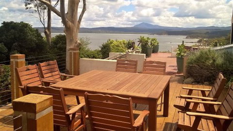 Crown And Anchor Inn - Sunshine Coast Tourism 4