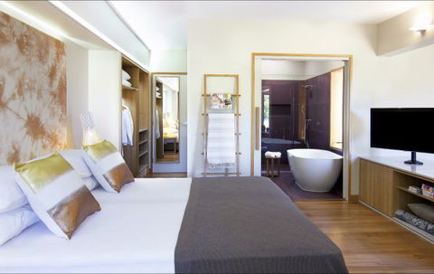 Elements Of Byron - Sunshine Coast Tourism 0