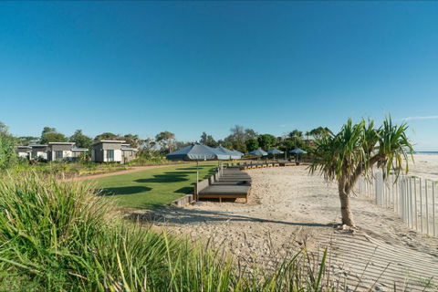 Elements Of Byron - Sunshine Coast Tourism 6