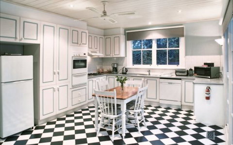 Fairbank House - Sunshine Coast Tourism 4