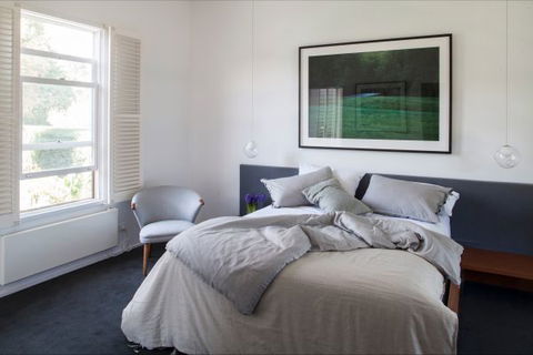Flop House - Sunshine Coast Tourism 3