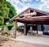 Goldfields Hotel and Finnigan's Rest - Holiday Sunshine Coast