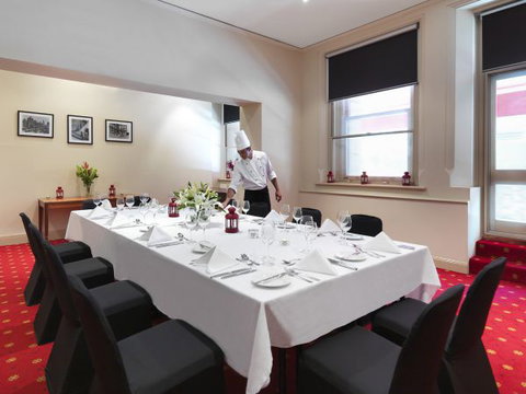 Grand Hotel Melbourne MGallery Collection - Sunshine Coast Tourism 8