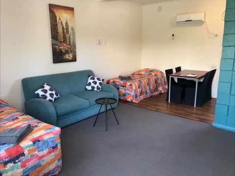 Hello Adelaide Motel + Apartments - Frewville - Sunshine Coast Tourism 1
