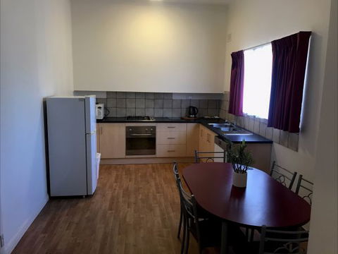 Hello Adelaide Motel + Apartments - Frewville - Sunshine Coast Tourism 9