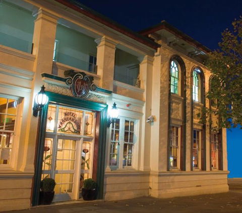 Hotel Warrnambool - Holiday Sunshine Coast 0