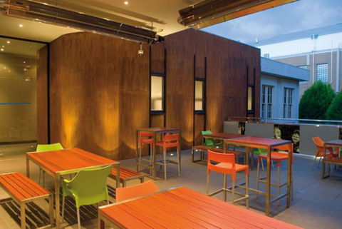 Hotel Warrnambool - Holiday Sunshine Coast 3