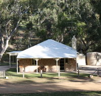 Hughes Park Cottage  Weddings - Sunshine Coast Tourism