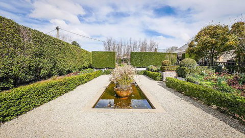 Kyneton Old Rectory - Sunshine Coast Tourism 1