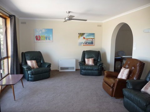 Levi's Getaway - Sunshine Coast Tourism 1