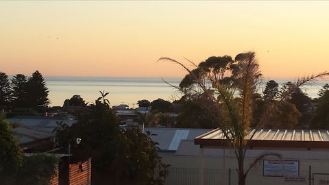 Oyster Court Motel And Holiday Units - Holiday Sunshine Coast 0