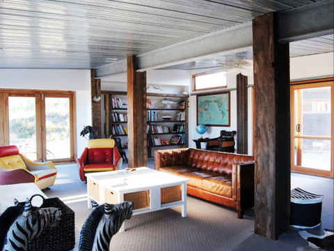 Malibu On The Beach - Sunshine Coast Tourism 8