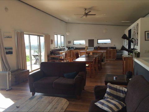 Morning Mist - Sunshine Coast Tourism 0