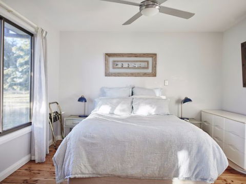 Moodemere Lake House - Sunshine Coast Tourism 1