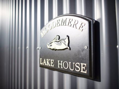 Moodemere Lake House - Sunshine Coast Tourism 4
