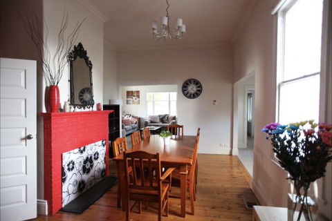 Montabella Guest House - Sunshine Coast Tourism 9