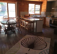 Mole Creek Cabins - Holiday Sunshine Coast