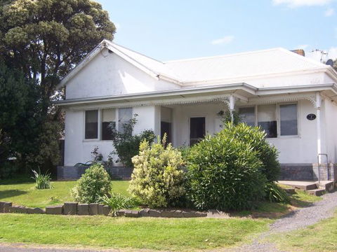 Moyne Cottage - Holiday Sunshine Coast 0