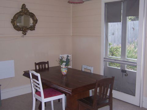 Moyne Cottage - Holiday Sunshine Coast 6