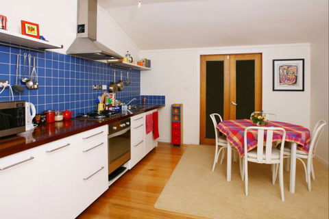 Oakhill Cottage - Sunshine Coast Tourism 2