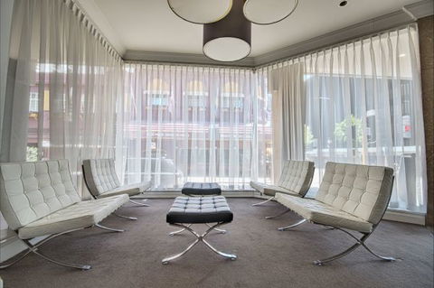 Pensione Hotel Perth - Holiday Sunshine Coast 1
